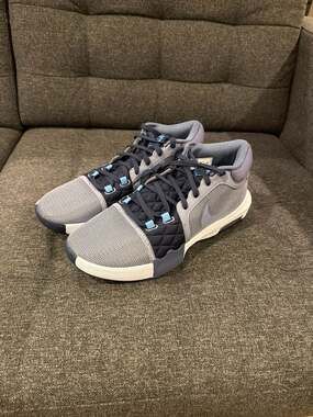 Nike LeBron Witness 8 'Ashen Slate' Basketball Shoes Size 12M